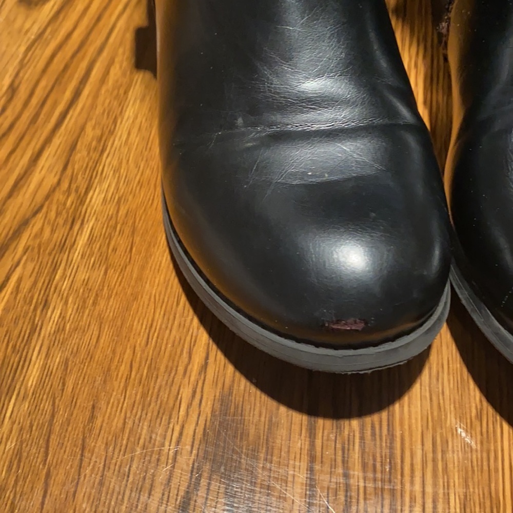 Boots - Picture 7 of 7